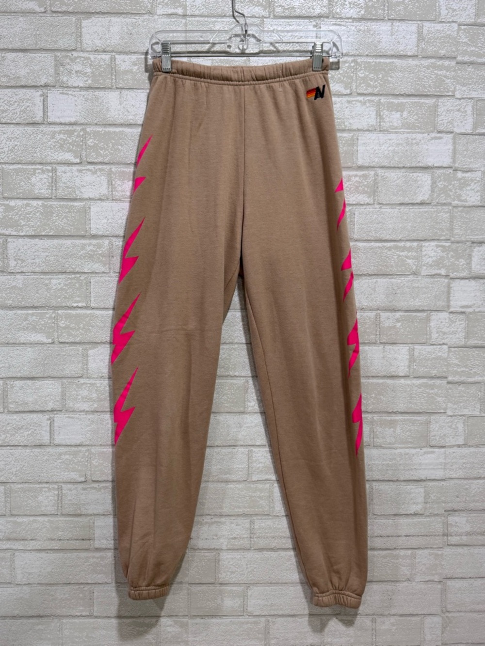 AVIATOR NATION BOLT 4 SWEATPANTS - SAND / NEON PINK - SZ - SMALL